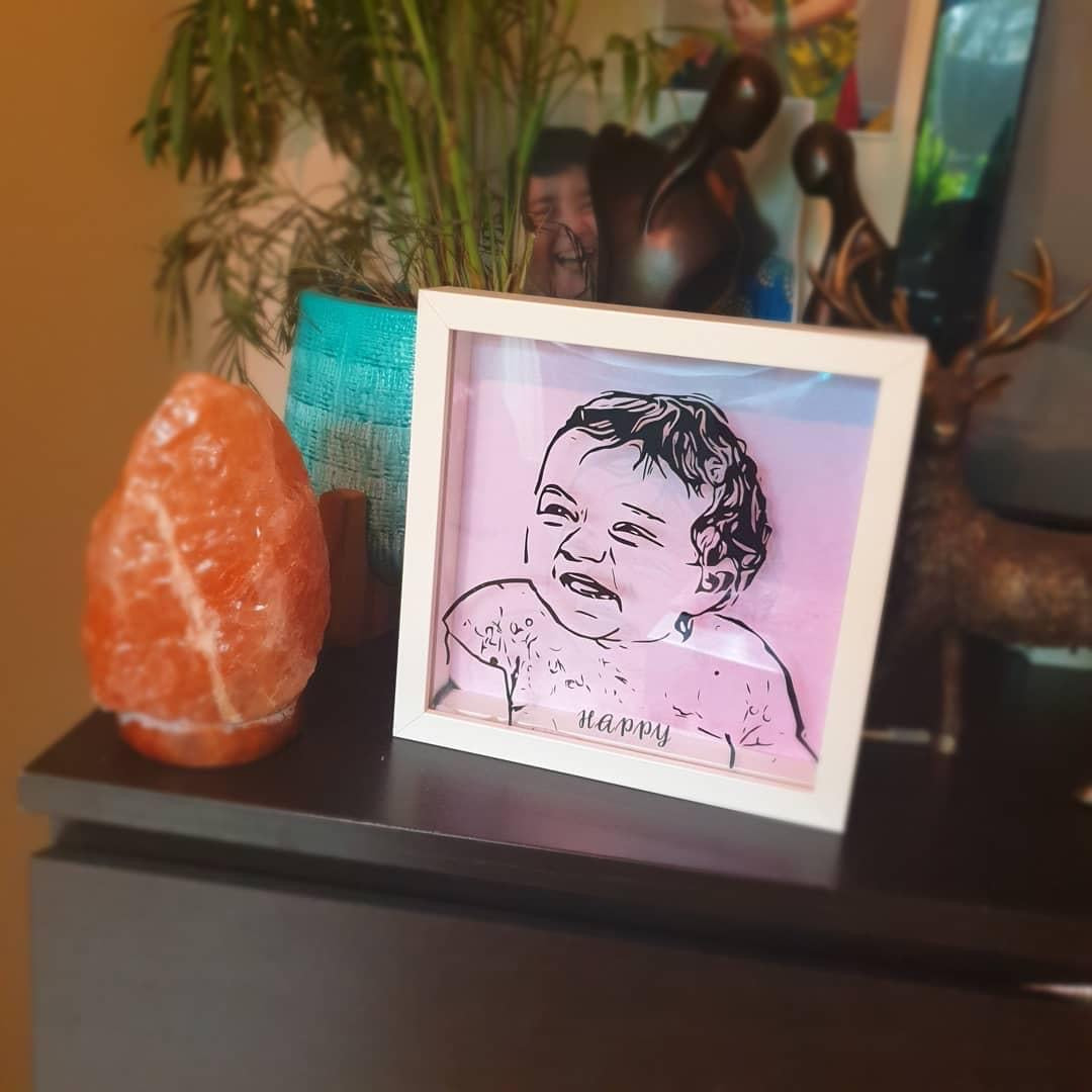 Personalised portrait art light up frame