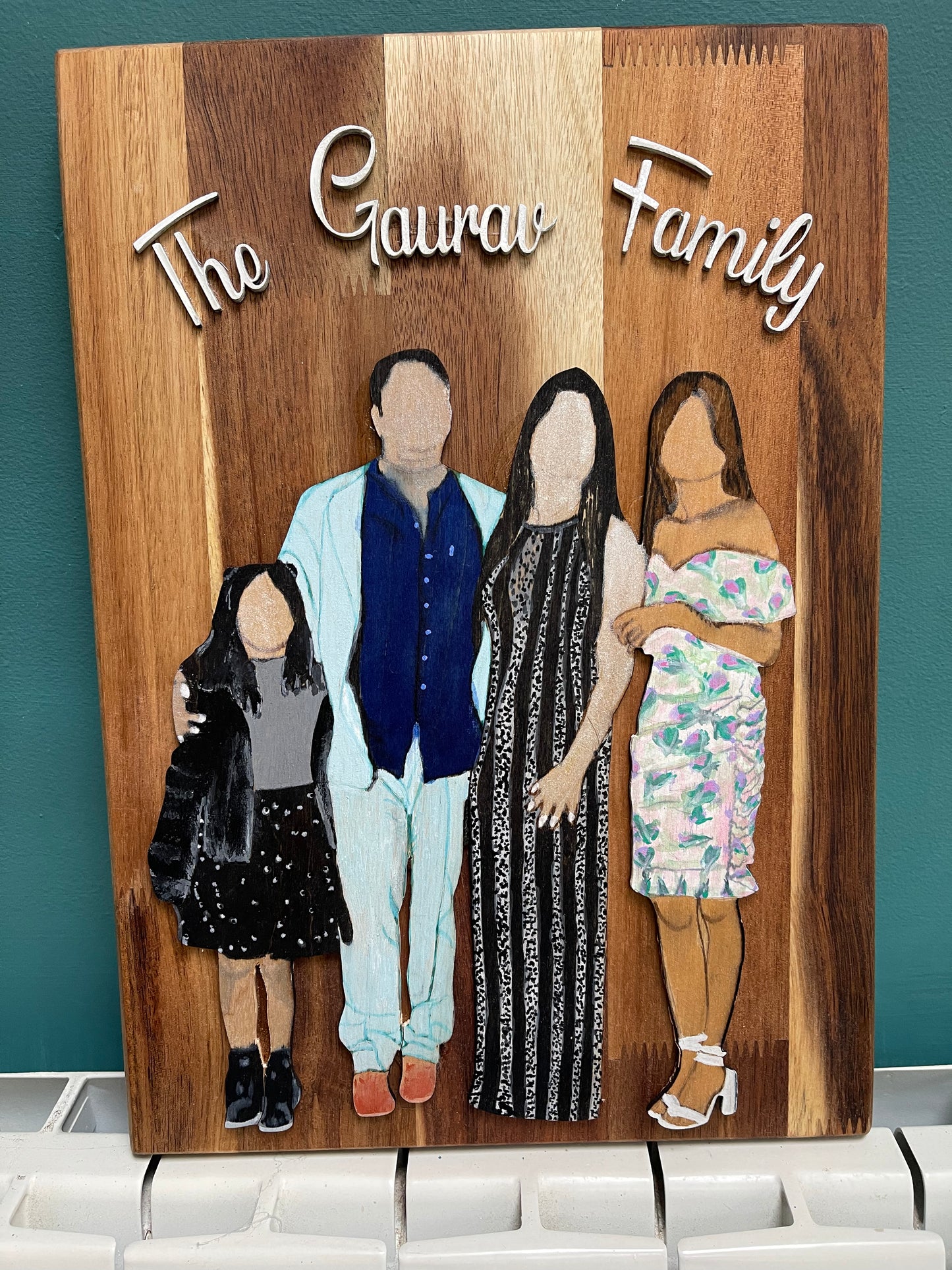 Personalised wooden faceless portrait art